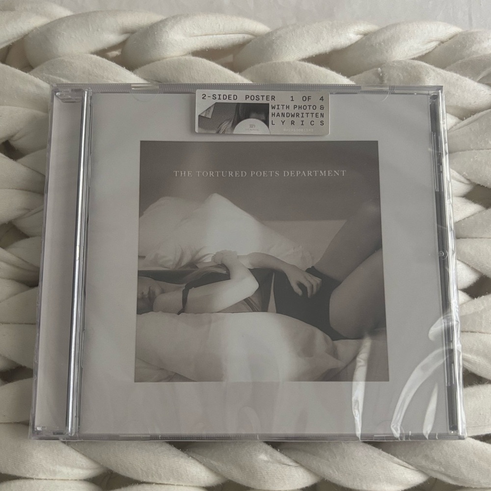 The Tortured Poets Department CD + Bonus Track “The Manuscript”